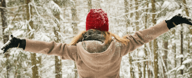 Image showing tips for returning to a consistent skincare routine after the holiday season.