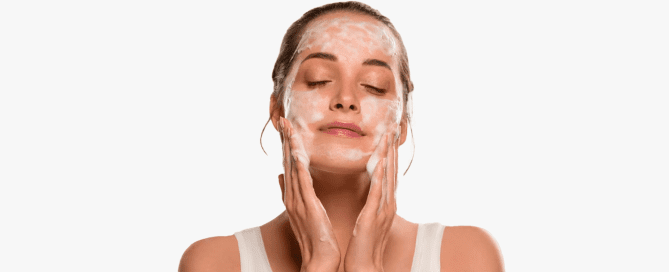 Cleansing your face in winter is crucial due to cold weather and dry air, which can cause dryness and irritation. Regular cleansing removes dead skin cells, impurities, and pollutants, helping to prevent breakouts and maintain skin hydration