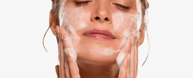 Cleansing your face in winter is crucial due to cold weather and dry air, which can cause dryness and irritation. Regular cleansing removes dead skin cells, impurities, and pollutants, helping to prevent breakouts and maintain skin hydration