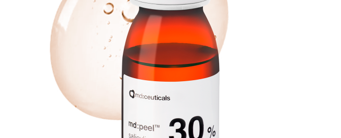 Reduces the appearance of wrinkles, skin imperfections and hyperpigmentation, improving skin texture and tone.