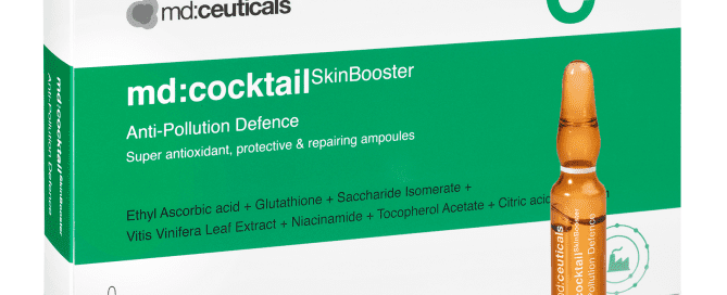 Strengthens and restores skin barrier integrity and stratum corneum cohesion, protecting skin cells from the penetration of pollutants and leading to skin that is more resistant to environmental stressors.