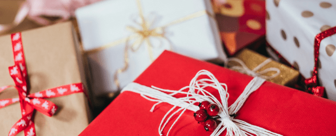 Image showcasing recommended aesthetic treatments to give yourself as a Christmas gift.