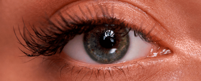 Discover the importance of eye contour products and learn how to apply them correctly to reduce wrinkles and fine lines around your eyes.