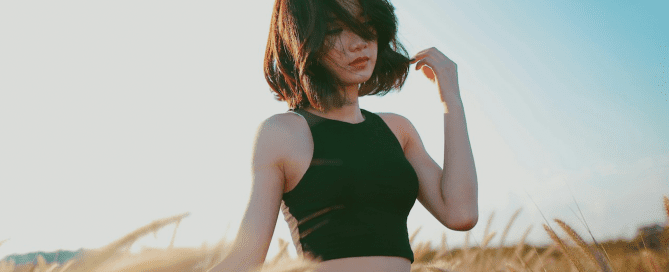 Discover the top three skincare ingredients for autumn: Niacinamide, Hyaluronic Acid, and Retinol. Learn how these powerful components can enhance skin health, reduce wrinkles, and promote a glowing complexion.