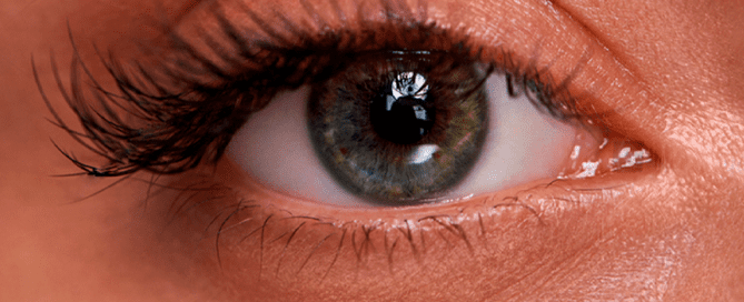 Discover the importance of eye contour products and learn how to apply them correctly to reduce wrinkles and fine lines around your eyes.