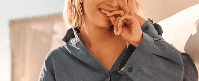 Achieving a radiant summer glow with md:ceuticals through hydration, sun protection, gentle cleansing, and minimalistic makeup.
